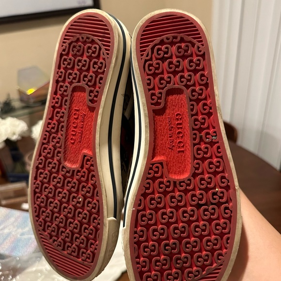 Gucci sneakers! - Picture 7 of 9